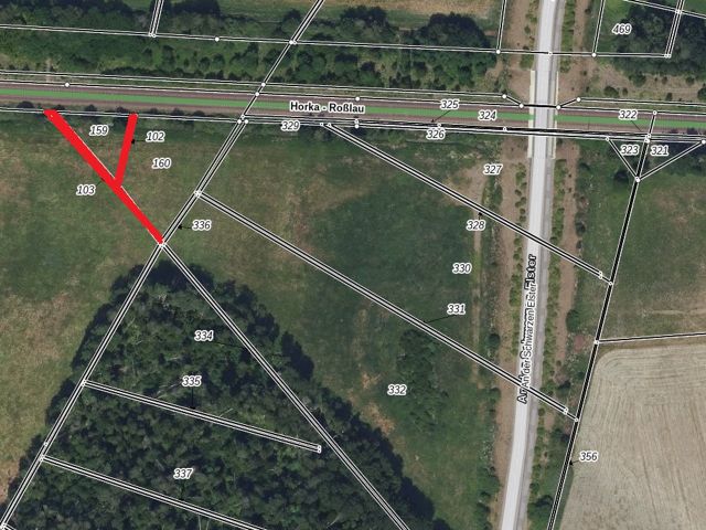 Lageskizze mit Luftbildunterlegung sowie Umgebung - Kleine Grünflächen an der Bahntrasse Horka-Roßlau **verpachtet bis zum 30.09.2025**