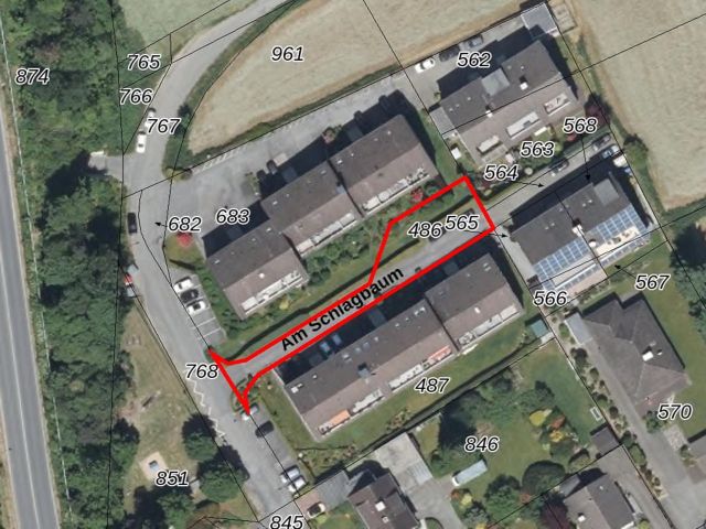 Lageskizze - Tlw. vertragslos genutzte Garten- und Parkplatzfläche **auch als Zuwegung und Zufahrt genutzt**