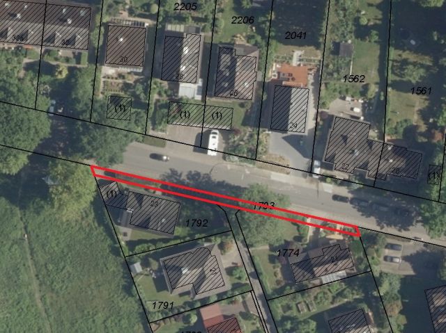 Lageskizze mit Luftbildunterlegung - Vertragslos genutztes Grundstück für die Zuwegungen, Zufahrten und Gartenflächen von Wohnhäusern  in Hamburg-Eißendorf