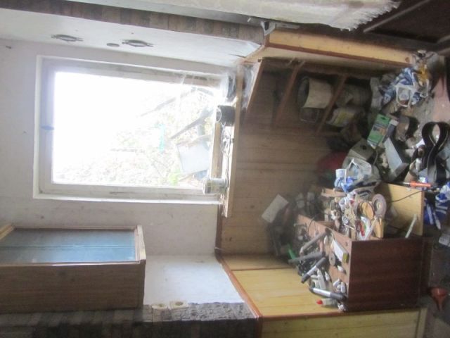 Innenansicht EG - Ruinöse Doppelhaushälfte mit Nebengebäude zwischen Magdeburg und Halle (Saale)