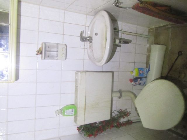 Innenansicht - Ruinöse Doppelhaushälfte mit Nebengebäude zwischen Magdeburg und Halle (Saale)