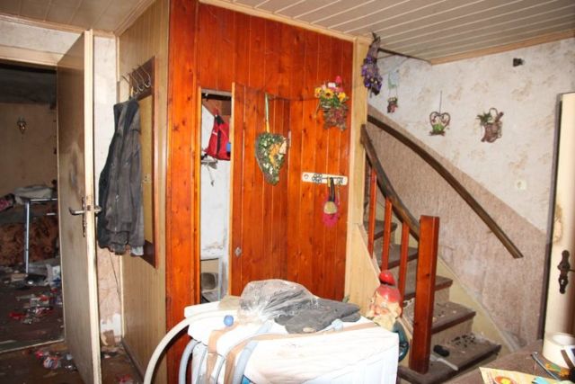 Innenansicht EG - Ruinöse Doppelhaushälfte mit Nebengebäude zwischen Magdeburg und Halle (Saale)