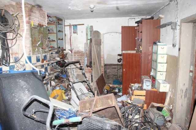 Innenansicht Nebengelass - Ruinöse Doppelhaushälfte mit Nebengebäude zwischen Magdeburg und Halle (Saale)