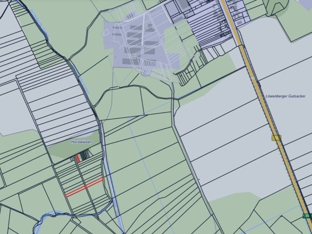 Lageskizze mit Umgebung - Vertragslos genutzte Grünland-/ Landwirtschaftsflächen **etwa 19 km vom Oranienburger Zentrum entfernt**