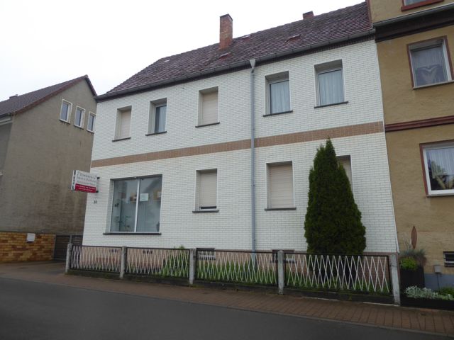 Verkaufsgegenstand - Leerstehendes Wohn- und Geschäftshaus