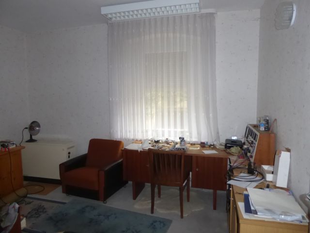 Gewerbeeinheit im EG - Leerstehendes Wohn- und Geschäftshaus