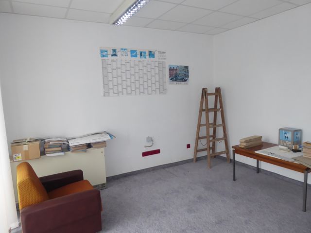 Gewerbeeinheit im EG - Leerstehendes Wohn- und Geschäftshaus