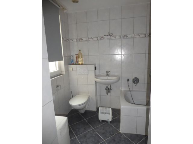 Wohneinheit im EG - Leerstehendes Wohn- und Geschäftshaus