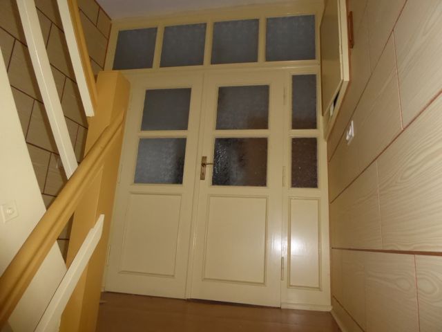 Treppenhaus - Leerstehendes Wohn- und Geschäftshaus