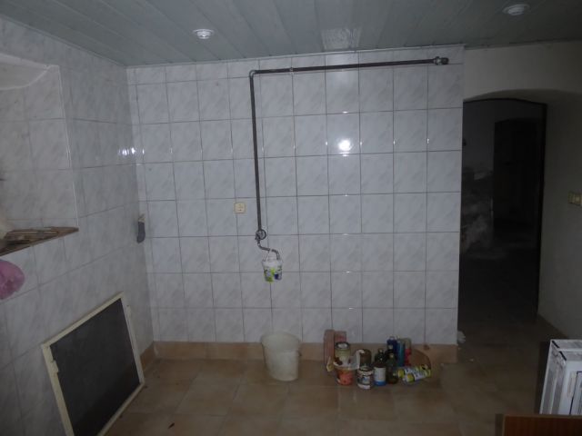 Innenansicht im KG - Leerstehendes Wohn- und Geschäftshaus