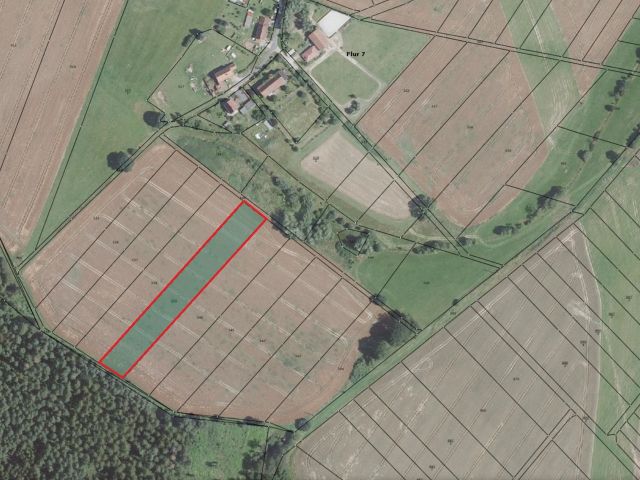 Lageskizze mit Luftbildunterlegung - 1/2 Miteigentumsanteil an einer verpachteten Landwirtschaftsfläche südöstlich der Kleinsiedlung Hetzeberg