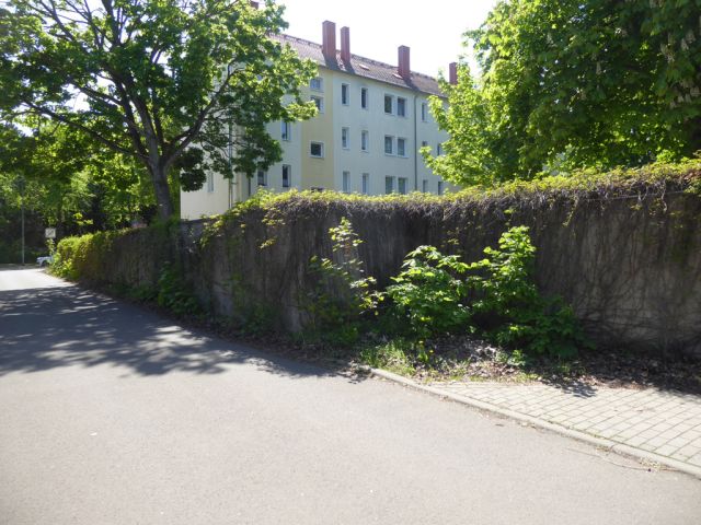 Lage des Verkaufsgegenstandes - Innerörtliche Fläche im Wohngebiet an der Großen Diesdorfer Straße**vertragslos genutzt und nicht öffentlich gewidmet**