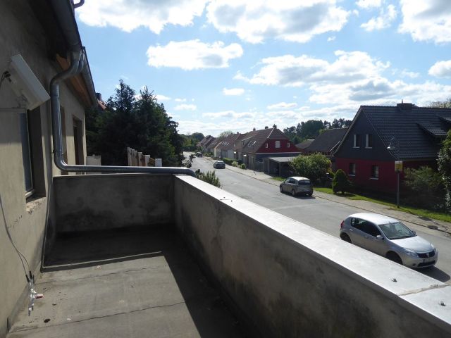 Balkon und Umgebung - Leerstehende Doppelhaushälfte mit Garage zwischen Wernigerode, Halberstadt und Quedlinburg