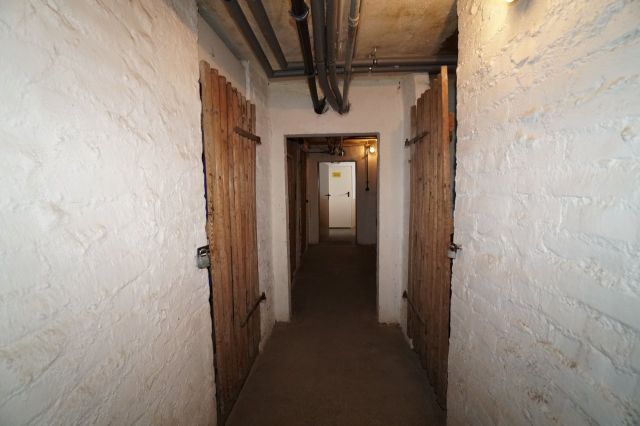 Keller - Aufnahme aus 2021 - Vermietete 2-Zimmer-DG-Eigentumswohnung ca. 10 km westlich von Altenburg