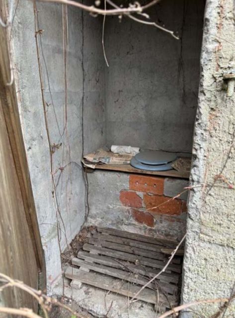 TC - Leerstehende Doppelhaushälfte mit Nebengebäude und Unterstand **etwa 40 km vom Magdeburger Zentrum entfernt**