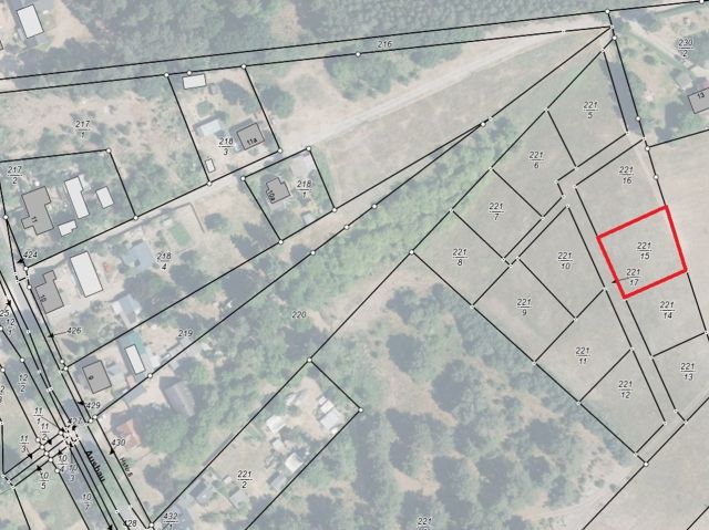 Lageskizze mit Luftbildunterlegung - Flurstück 221/15 - Vertragsfreies Grundstück unweit vom Peenestrom **etwa 25 km von der Ostsee entfernt**