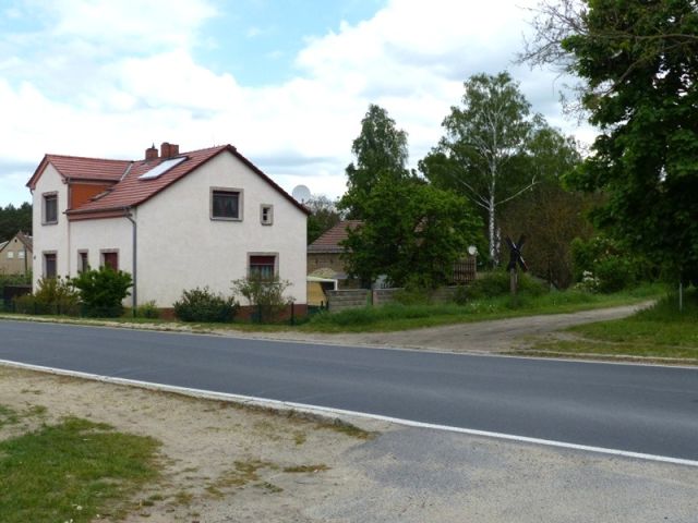 Blick auf Umgebung Richtung Verkaufsfläche - Vertragsfreies Grundstück lt. FNP teilweise Wohnbaufläche im südlichen ´Berliner Speckgürtel´