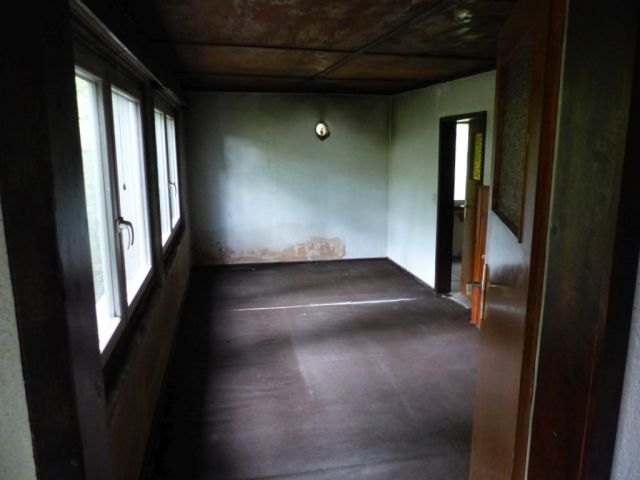 Wohngebäude (Innenraumansicht) - 23,6 ha große Waldfläche nebst Wohngebäude, Garage und Scheune **vertragsfrei**