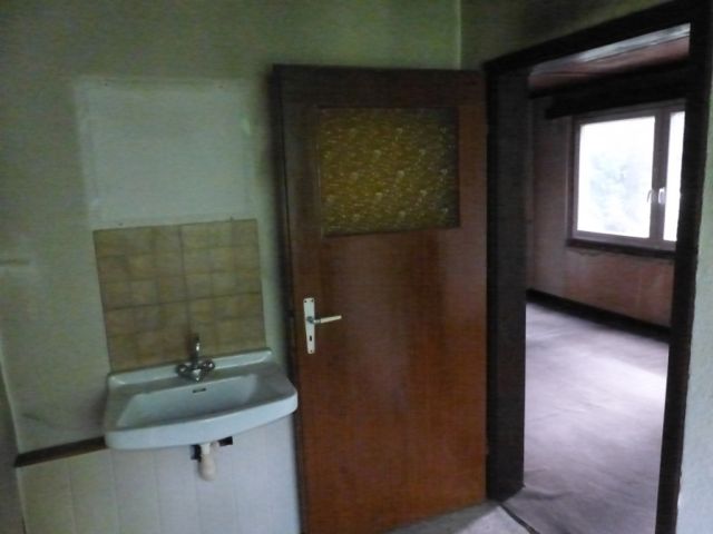 Wohngebäude (Innenraumansicht) - 23,6 ha große Waldfläche nebst Wohngebäude, Garage und Scheune **vertragsfrei**