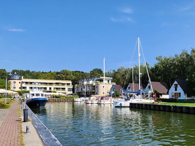 Rankwitz Hafen - Vertragsfreies Grundstück unweit vom Peenestrom **etwa 25 km von der Ostsee entfernt**
