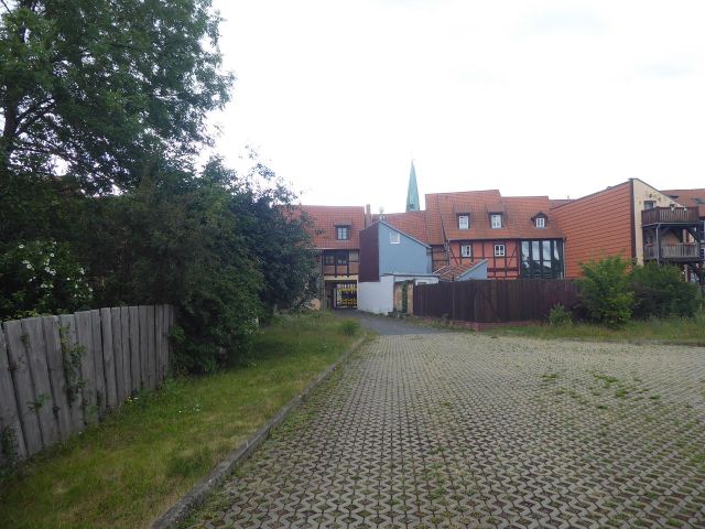 Zugang über Fremdflurstück - Ehemaliger Garten in nördlicher Randlage der historischen Altstadt von Quedlinburg