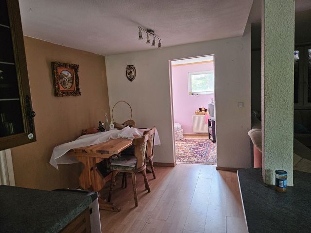 Innenansicht Wochenendhaus - Grundstück mit Wochenendhaus und Nebengebäude innerhalb einer Einfamilienhaus-Siedlung nahe Berlin *vertragsfrei*