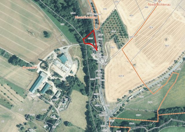 Umgebungsskizze - Waldfläche und kleine Wegefläche in Chemnitz