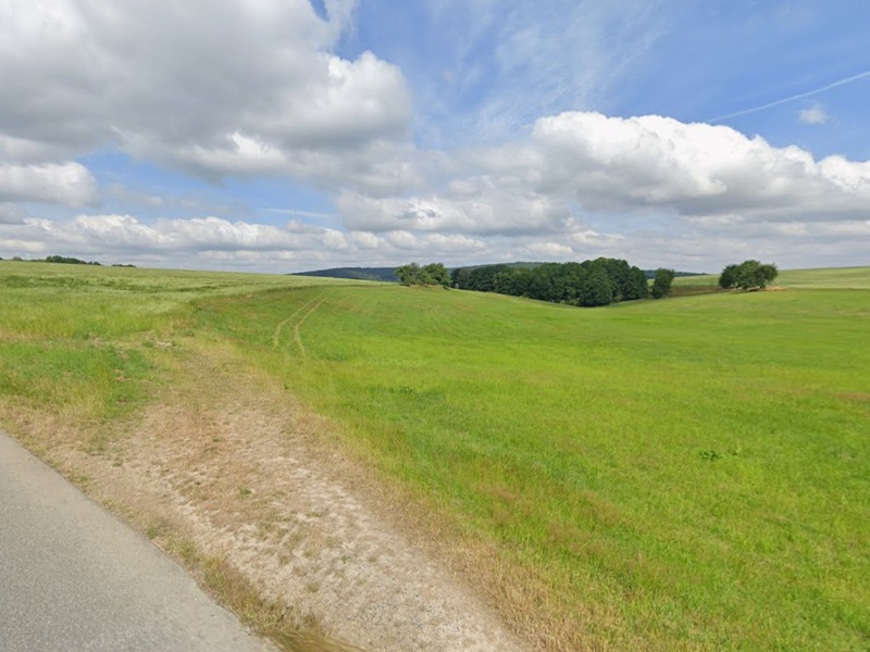 6 getrennt liegende Flurstücke in Streulage bei Erlau und Seelitz