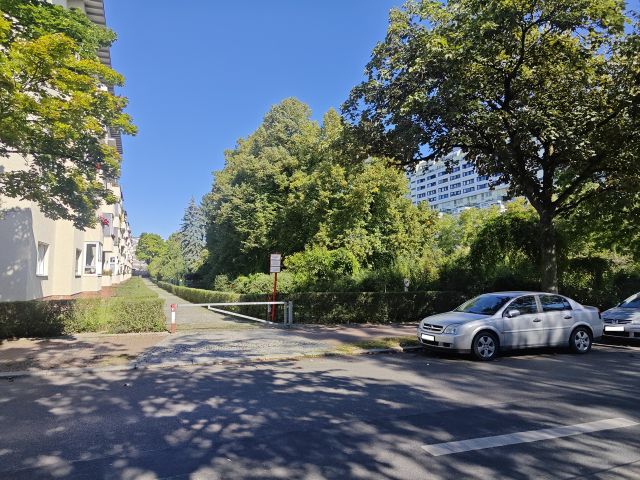 Verkaufsfläche und Umgebung - Baugrundstück mit Baugenehmigung zur Errichtung eines Wohnhauses im Rheingauviertel in Berlin-Wilmersdorf