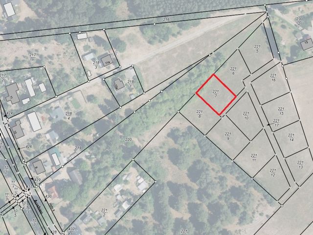 Lageskizze mit Luftbildunterlegung Flurstück 221/7 - Vertragsfreies Grundstück unweit vom Peenestrom **etwa 25 km von der Ostsee entfernt**