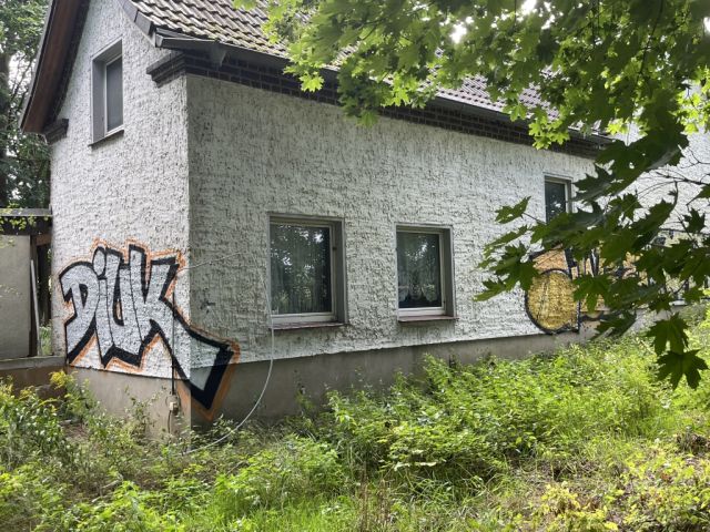 Nördliche Ansicht - Ehemaliges Einfamilienhaus mit Bungalow im Außenbereich von Mühlenbeck **leerstehend**