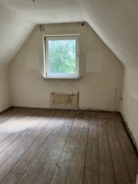 Innenansicht ehemaliges Wohnhaus (Dachgeschoss) - Ehemaliges Einfamilienhaus mit Bungalow im Außenbereich von Mühlenbeck **leerstehend**
