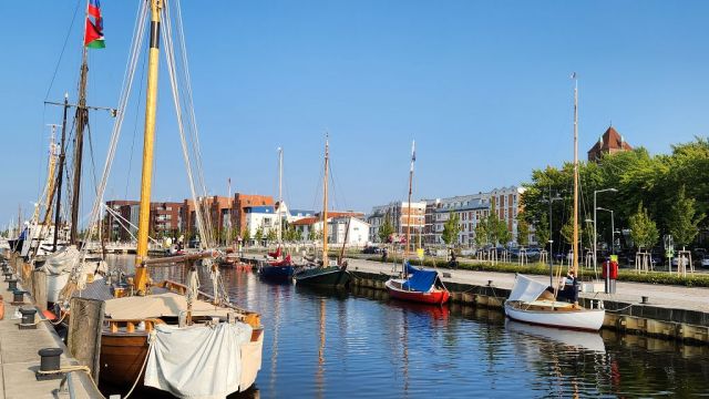 Ca. 16 km entfernte Hansestadt Greifswald - Bis 30.09.2026 verpachtetes Grundstück in Ortslage ca. 16 km von Greifswald entfernt * lt. FNP teilweise Mischgebietsfläche