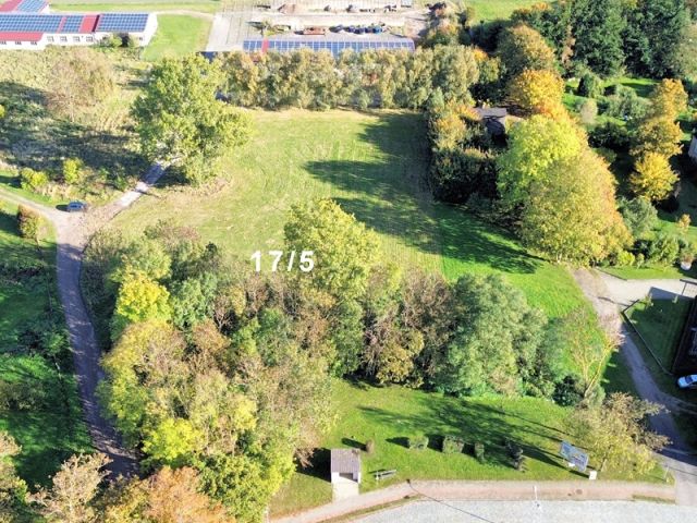 Blick auf Verkaufsfläche und Umgebung - Bis 30.09.2026 verpachtetes Grundstück in Ortslage ca. 16 km von Greifswald entfernt * lt. FNP teilweise Mischgebietsfläche