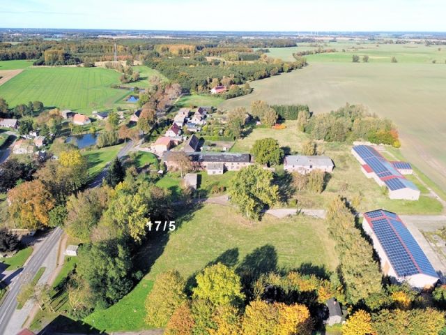 Blick auf Verkaufsfläche und Umgebung - Bis 30.09.2026 verpachtetes Grundstück in Ortslage ca. 16 km von Greifswald entfernt * lt. FNP teilweise Mischgebietsfläche