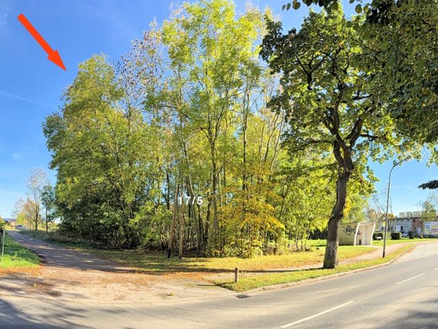 Blick auf Verkaufsfläche und Umgebung - Bis 30.09.2026 verpachtetes Grundstück in Ortslage ca. 16 km von Greifswald entfernt * lt. FNP teilweise Mischgebietsfläche