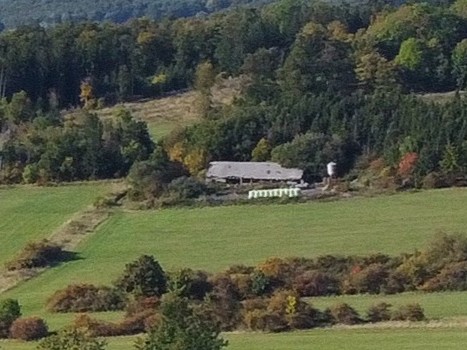 Ehemalige Melkhalle am Fuße des Hahnberges **vertragsfrei**