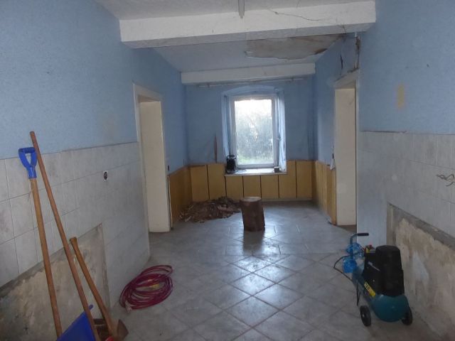 Innenansicht TG - Teilweise vermietetes Mehrfamilienhaus mit Anbauten und Nebengelass in Mansfeld ** Jahresnettomiete ca. € 10.366 **