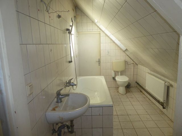 Innenansicht DG - Teilweise vermietetes Mehrfamilienhaus mit Anbauten und Nebengelass in Mansfeld ** Jahresnettomiete ca. € 10.366 **