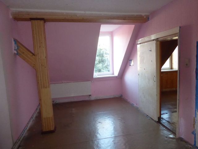Innenansicht DG - Teilweise vermietetes Mehrfamilienhaus mit Anbauten und Nebengelass in Mansfeld ** Jahresnettomiete ca. € 10.366 **
