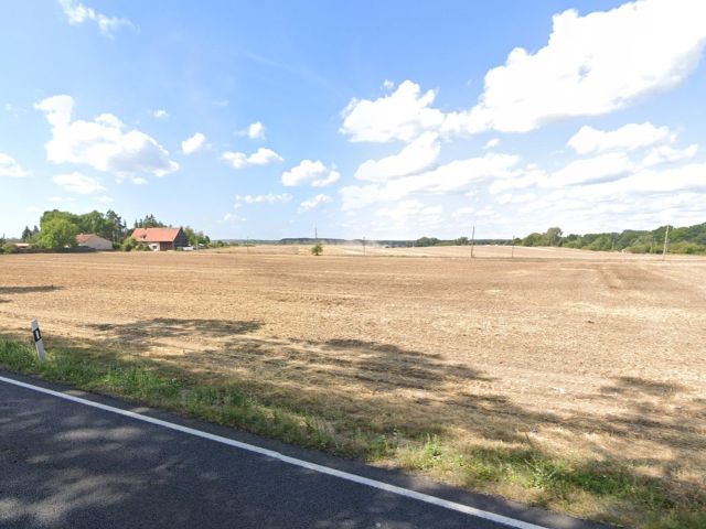 Umgebung - Verpachtete Landwirtschaftsfläche gegenüber von Wohnhäusern *Natur pur - vor den Toren Berlins*