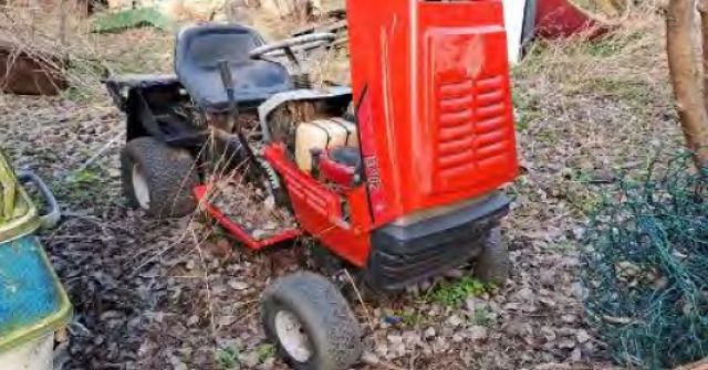 Müllablagerung - Rasentraktor - Ruinöse ehemalige Hofstelle **vertragsfrei**