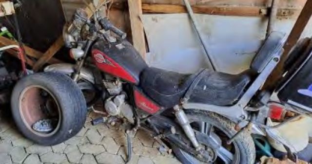 Müllablagerung - Motorrad - Ruinöse ehemalige Hofstelle **vertragsfrei**