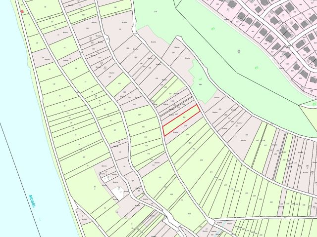 Umgebungsskizze - Vertragsfreier Weinberg mit der Rebsorte „Riesling“ in altem Weinort oberhalb der Mosel