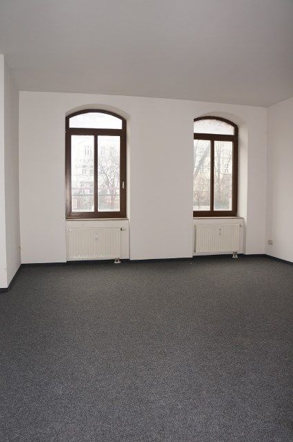 Innenansicht - Blick zur Straße - Bezugsfreie Gewerbeeinheit nahe dem Stadtzentrum von Zwickau