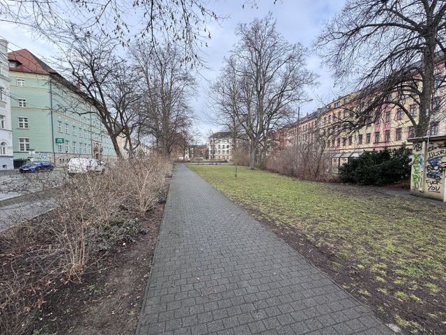 Blick auf gegenüberliegende Umgebung - Bezugsfreie Gewerbeeinheit nahe dem Stadtzentrum von Zwickau