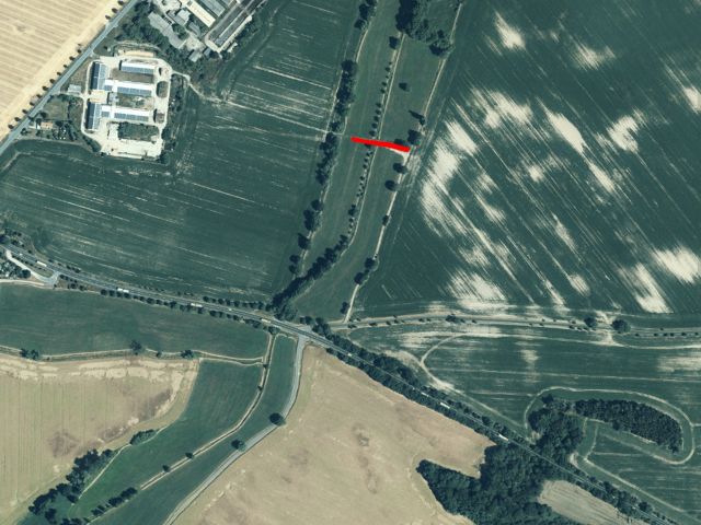 Lageskizze mit Luftbildunterlegung sowie Umgebung - Grünland & vertragslos genutzter Feldweg über den Sandbach