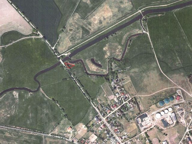 Lageskizze mit Umgebung und Luftbildunterlegung - 2/24 Miteigentumsanteil an einem Grundstück südöstlich vom Mühlenrhin