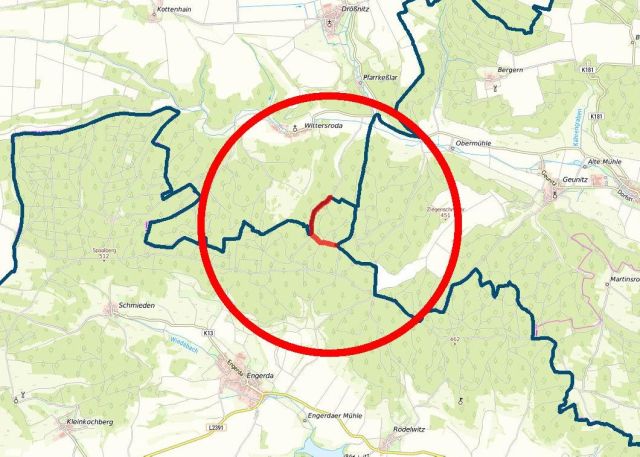 Lageskizze mit Umgebung - Grundstücksstreifen (Wege- und Waldfläche) **nahe der Burgruine Schauenforst**