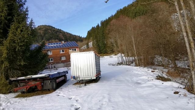Blick auf Verkaufsfläche und Umgebung - Großes Grundstück neben Wohnbebauung ** idyllische Lage am Rande des Südschwarzwaldes und ca. 30 km von Basel entfernt